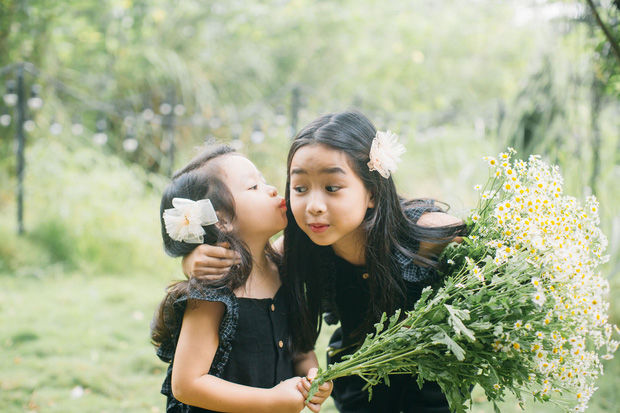 Khoe ảnh tổ ấm, nhan sắc hậu dao kéo của Lưu Hương Giang gây chú ý