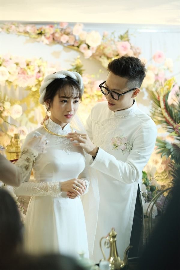 Không gian tiệc cưới như khu vườn công chúa của ái nữ nhà Minh Nhựa