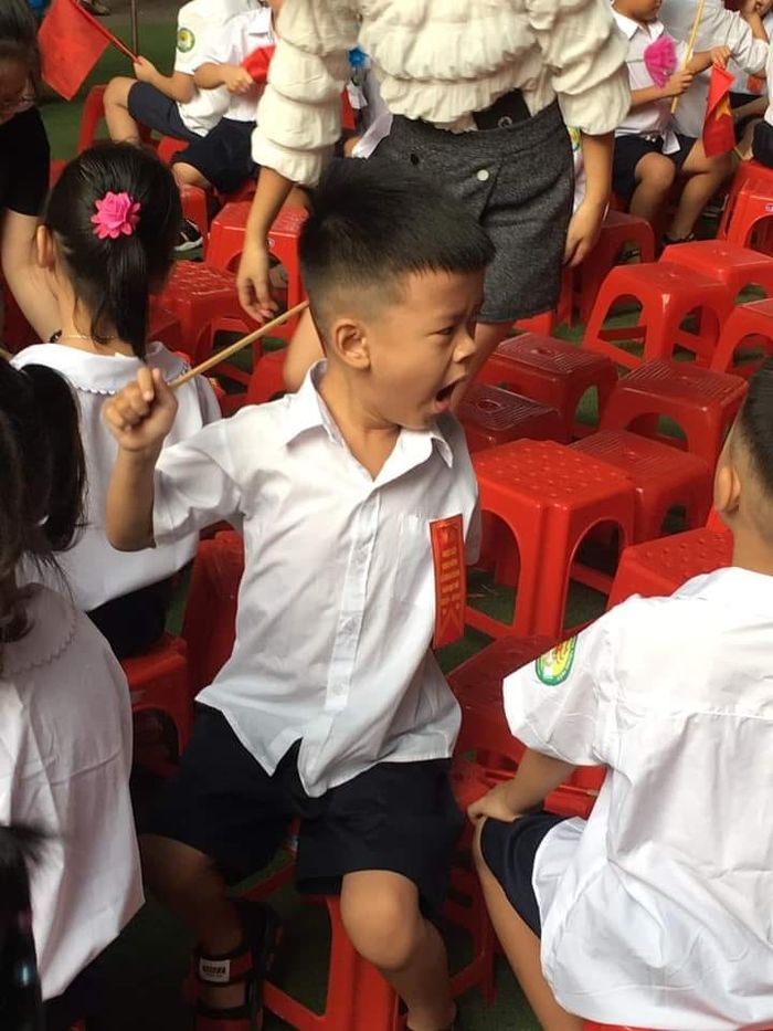 Loạt ảnh ngày đầu năm học mới của các em học sinh