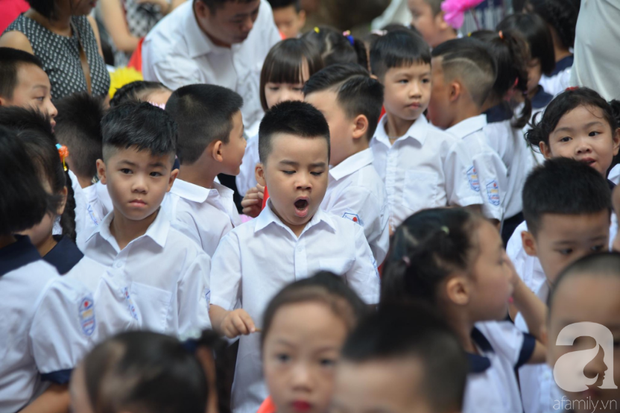 Loạt ảnh ngày đầu năm học mới của các em học sinh