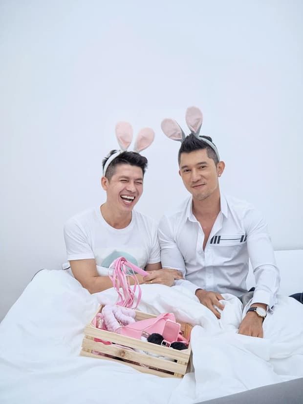 Lương Bằng Quang cosplay thỏ hồng, Ngọc Trinh đón tuổi 30 hoành tráng