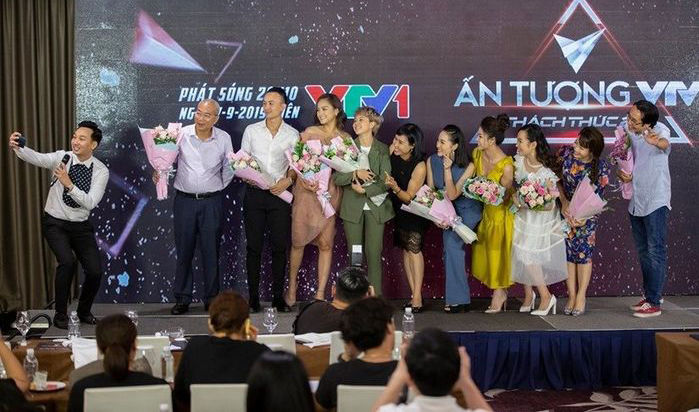 MC Minh Hà né mặt Thu Quỳnh khi cùng tham gia một sự kiện