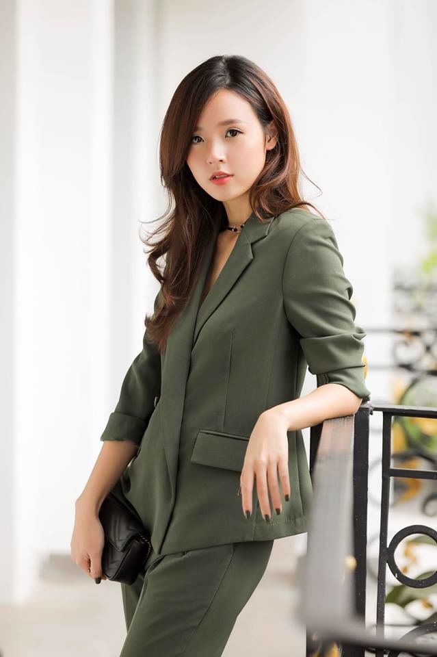 Midu tuổi 30 đầy hoàn hảo: Xinh đẹp, tài năng, giàu có nhưng ế