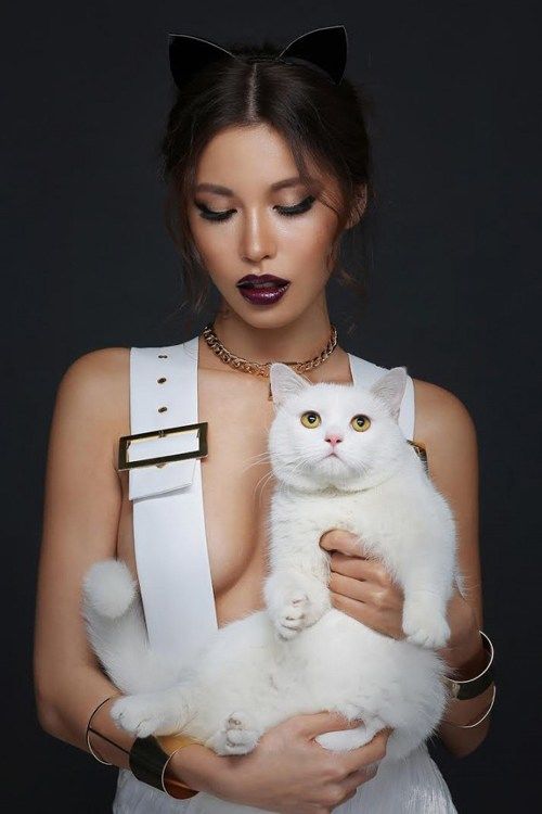 Minh Tú không “giấu hàng” mà còn bày hẳn cách trị nhọt hiệu quả