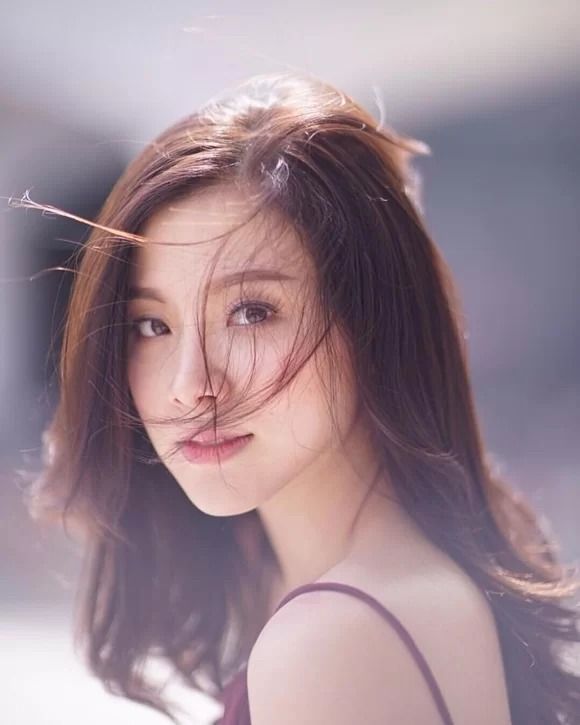 Mừng tuổi mới, mỹ nhân Baifern xinh đẹp tựa nữ thần