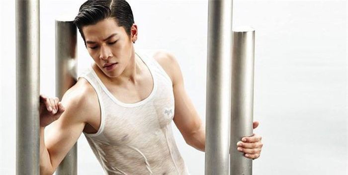 Nam thần Tuổi nổi loạn sau 6 năm: Peach đau khổ bị bạn gái cắm sừng