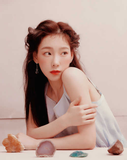 Netizen sôi sục trước danh sách đề cử Nữ Hoàng Kpop 2019