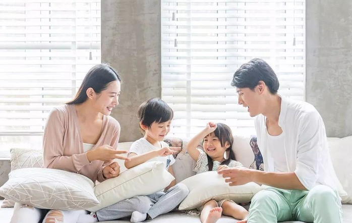Chê vợ ở nhà chỉ biết ăn rồi đẻ, chồng tá hỏa khi quy ra lương