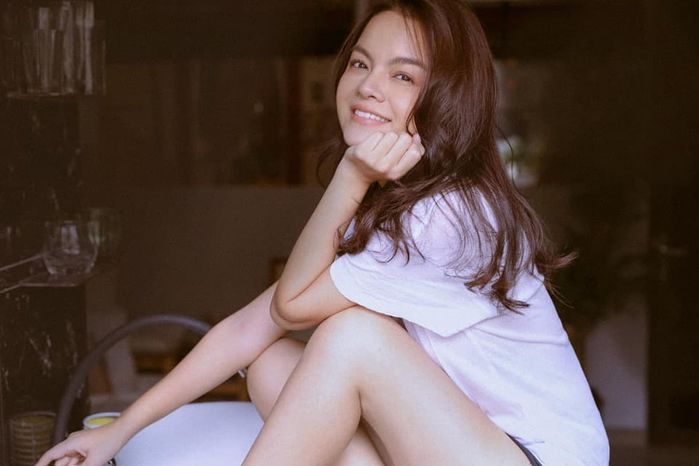 Ngắm bộ ảnh như thiếu nữ 17 của Phạm Quỳnh Anh, CDM: Mẹ 2 con đây sao