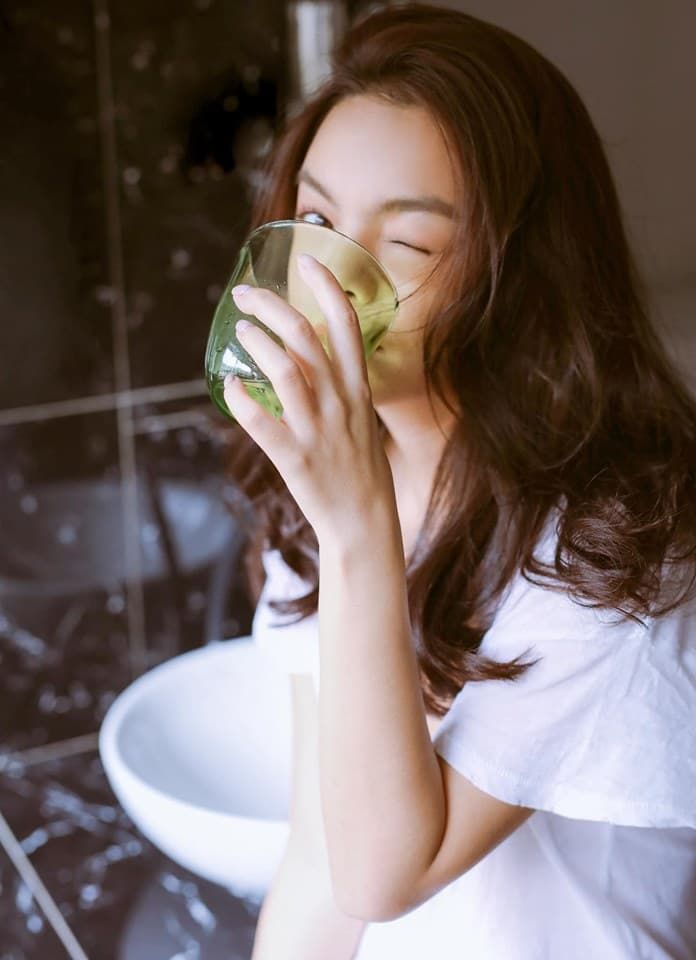 Ngắm bộ ảnh như thiếu nữ 17 của Phạm Quỳnh Anh, CDM: Mẹ 2 con đây sao