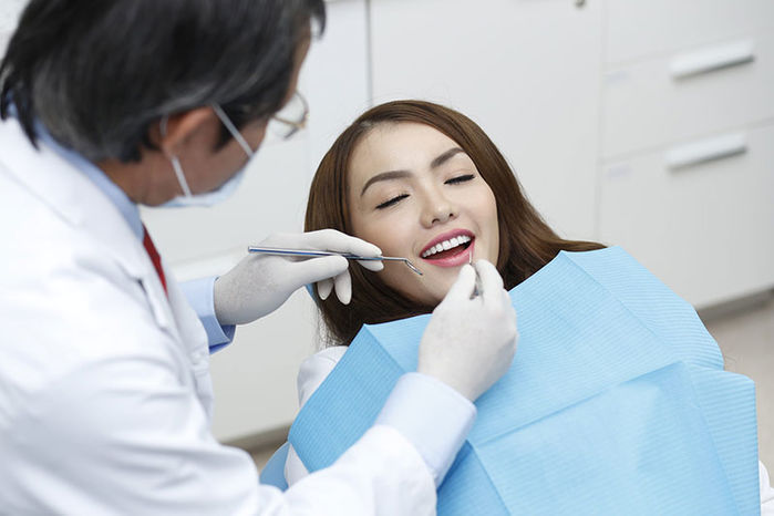 Ngậm dầu dừa cho hiệu quả ngừa sâu răng gấp đôi việc đánh răng