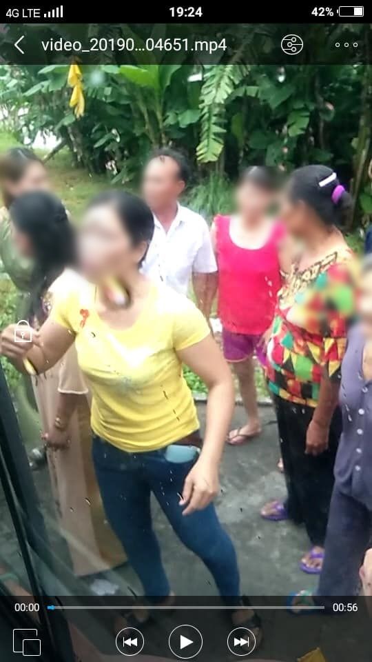 Lỡ có bầu, gia đình cô dâu bị nhà chồng xem thường, đòi lại sính lễ