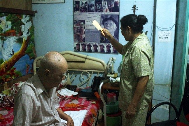Cảnh đời sao Việt tuổi xế chiều: Bệnh tật, cô quạnh không người thân
