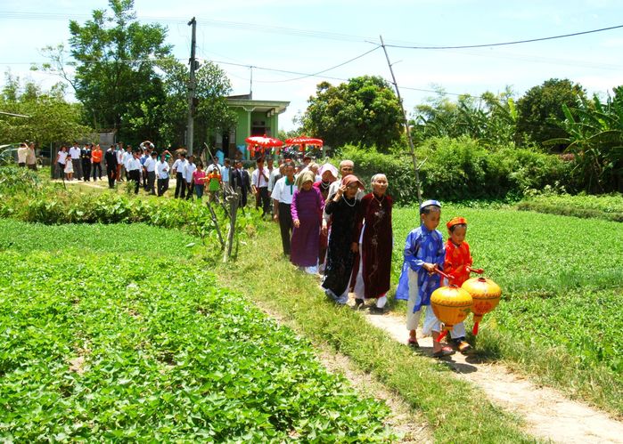 Ngôi làng gái nhiều gái xinh nhưng ế cả đám vì thách cưới quá cao