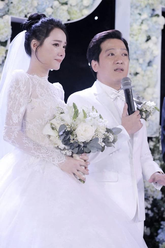 Nhá hàng clip hậu trường Nhã Phương gây sốt vì nhan sắc gái một con