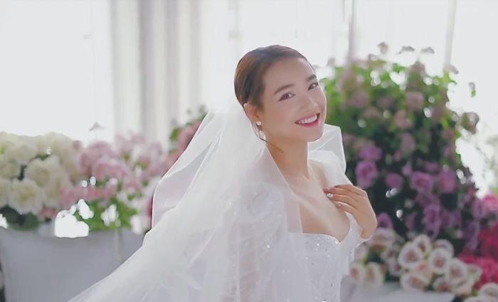 Nhá hàng clip hậu trường Nhã Phương gây sốt vì nhan sắc gái một con