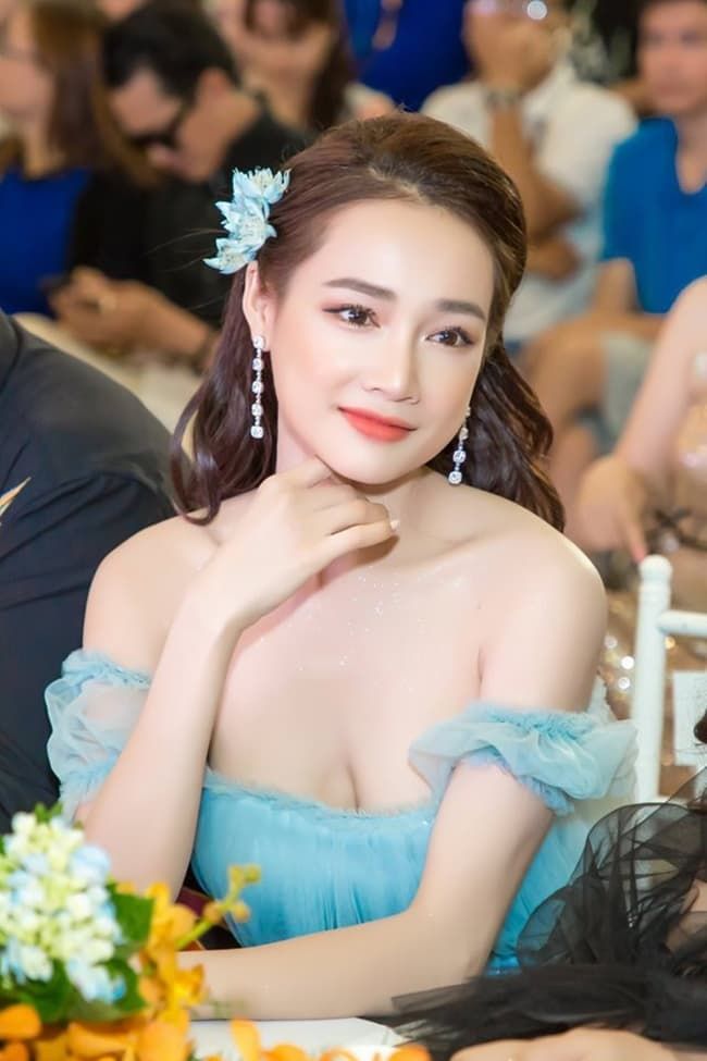 Nhã Phương giảm 15kg sau sinh, Trường Giang là người tư vấn thực đơn