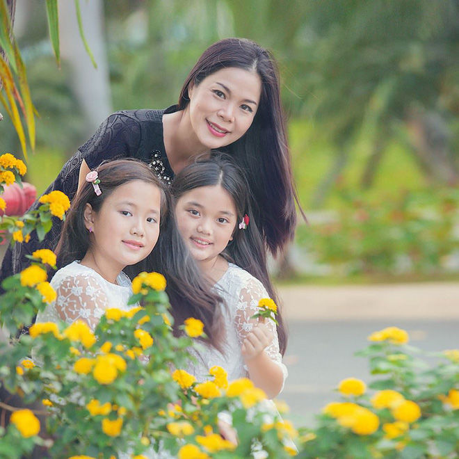 Nhóc tỳ Vbiz giỏi ngoại ngữ: Con Đan Trường 4 thứ tiếng chưa phải nhất
