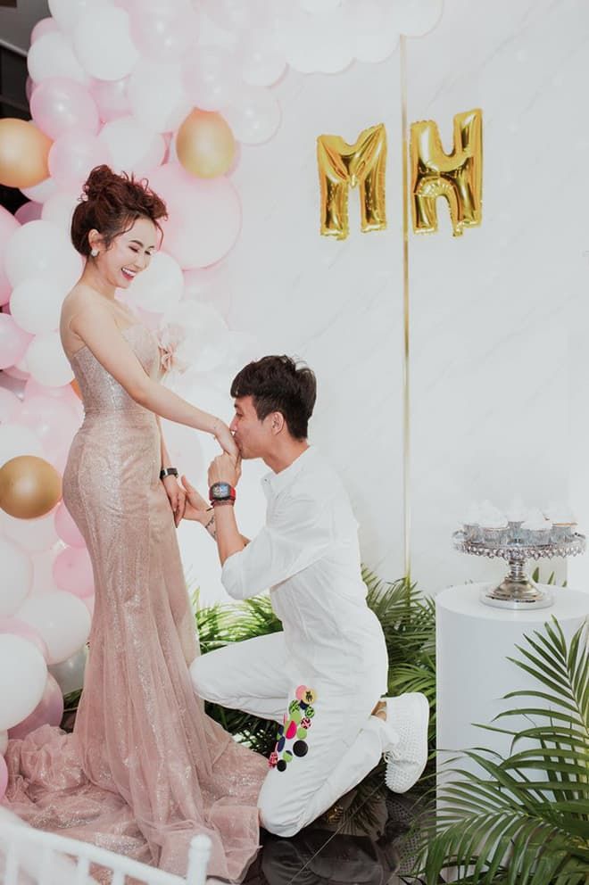Những câu nói như bước ra từ tiểu thuyết ngôn tình của Minh Nhựa