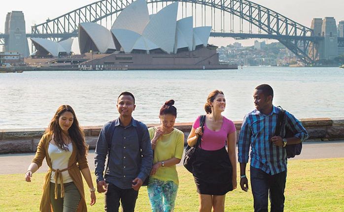 Rào cản ngôn ngữ, sốc văn hóa, khó khăn mà du học sinh Úc sẽ trải qua