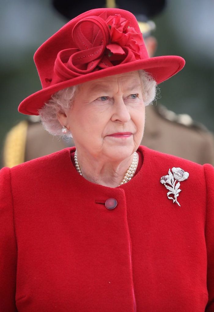 Những đặc quyền thú vị của Nữ hoàng Elizabeth II
