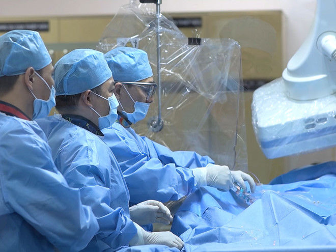 NSND Thế Anh qua đời sau nhồi máu cơ tim, đau ngực dữ dội là dấu hiệu