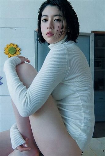 Nữ chính đóng MV Châu Kiệt Luân là nàng thơ Jbiz, sở hữu body bỏng mắt