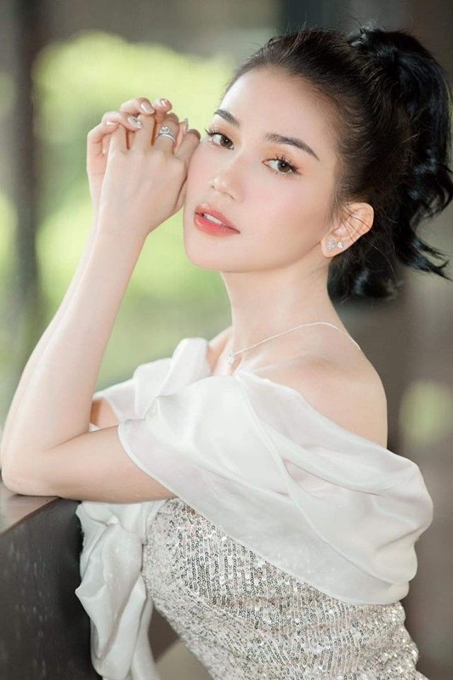 Nữ MC tố Sĩ Thanh đập hàng fake là sát thủ bóc phốt