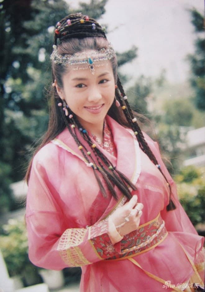 Quan Chi Lâm và các mỹ nữ là báu vật nhan sắc của showbiz Hong Kong