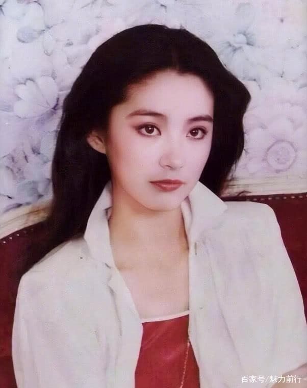 Quan Chi Lâm và các mỹ nữ là báu vật nhan sắc của showbiz Hong Kong