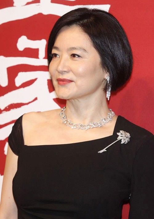 Quan Chi Lâm và các mỹ nữ là báu vật nhan sắc của showbiz Hong Kong