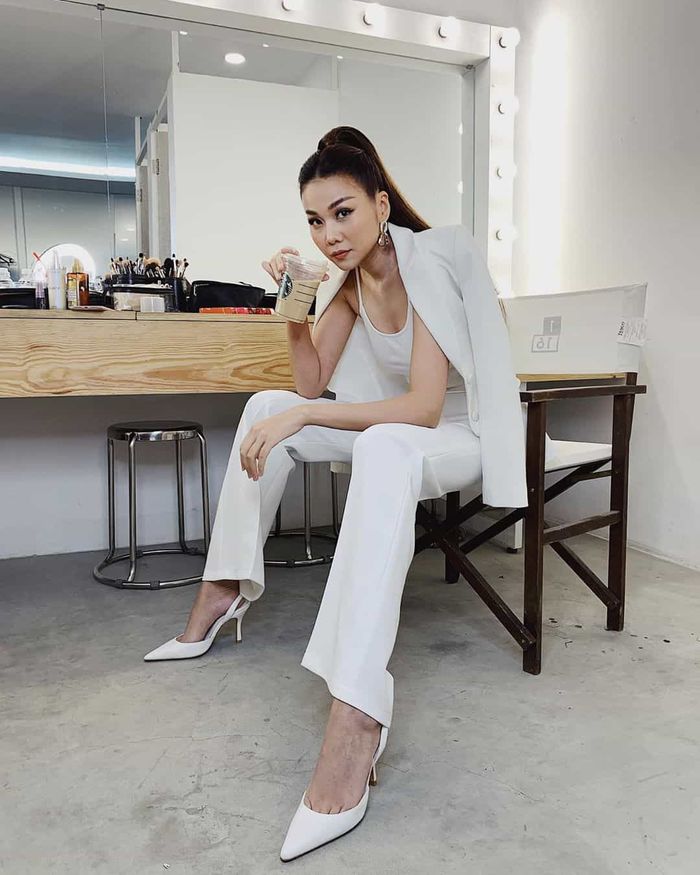Quốc Trường cầu hôn Bảo Thanh, Sơn Tùng - Bảo Trâm lộ ảnh vi vu Nhật