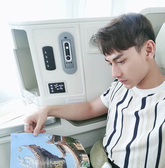 Sao nam Vbiz đọ mặt mộc: Sơn Tùng, Noo Phước Thịnh đẹp không tì vết