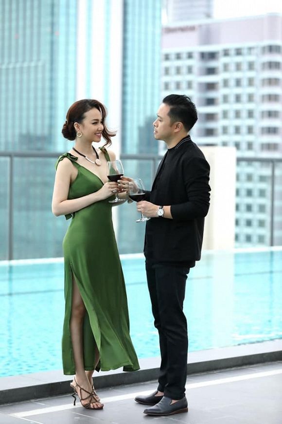 Sao Việt nghỉ lễ 2/9: Hà Hồ vi vu tận trời Tây, Lan Khuê ở khách sạn