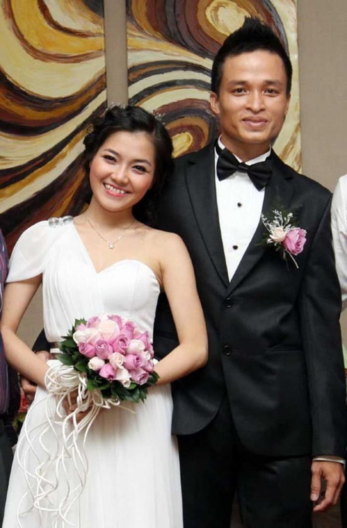 Sau 8 năm, ca sĩ Thanh Ngọc và ông xã đón heo vàng đúng lễ Trung thu