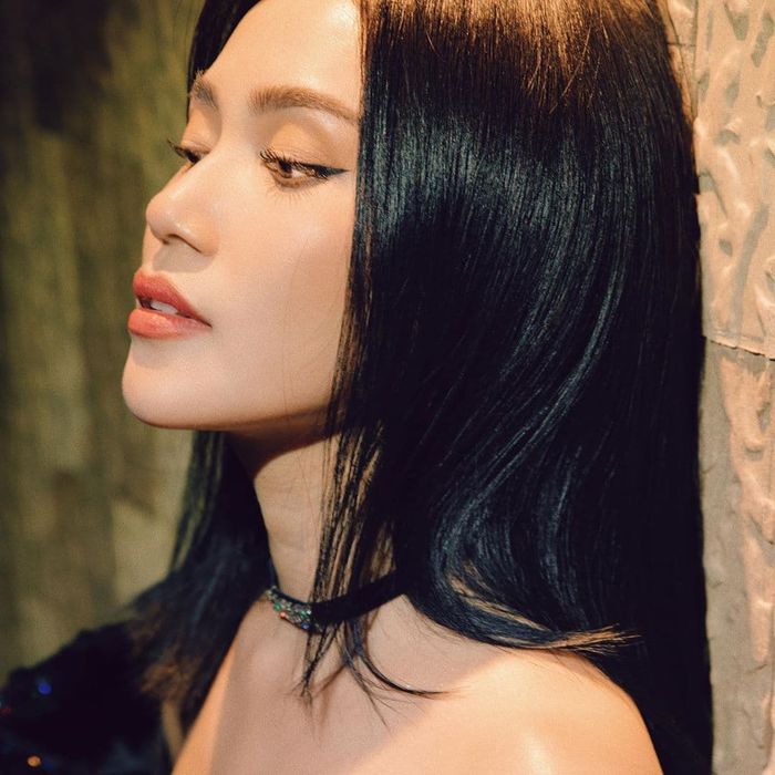 Sĩ Thanh dù bé hạt tiêu nhưng rất chuộng phong cách sexy, gợi cảm