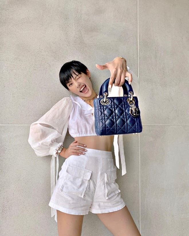 Trầm trồ trước bộ sưu tập túi hiệu siêu to khổng lồ của Khánh Linh