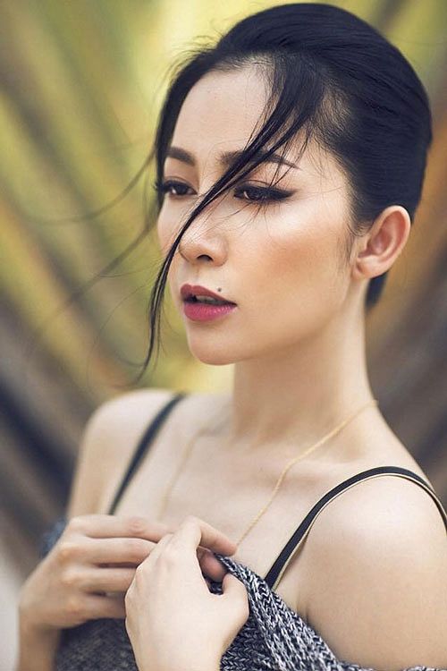Soi nốt ruồi “biết nói” sao Vbiz: Hồ Ngọc Hà, Đông Nhi quá đặc biệt