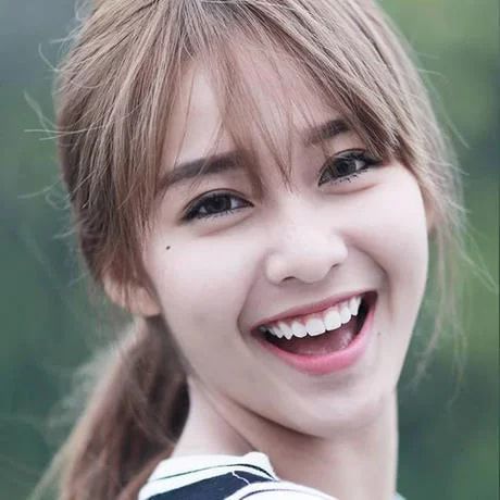 Soi nốt ruồi “biết nói” sao Vbiz: Hồ Ngọc Hà, Đông Nhi quá đặc biệt
