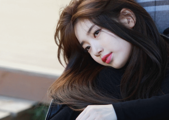 Suzy gây sốt với nhan sắc cận cảnh đỉnh cao bất ngờ