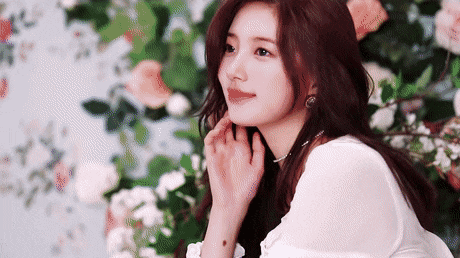 Suzy gây sốt với nhan sắc cận cảnh đỉnh cao bất ngờ