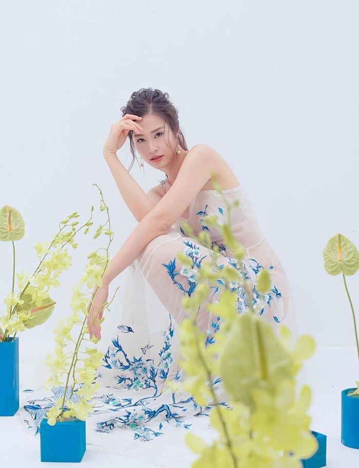 Trước ngày cưới, Đông Nhi lột xác ngoạn mục trong bộ ảnh mới
