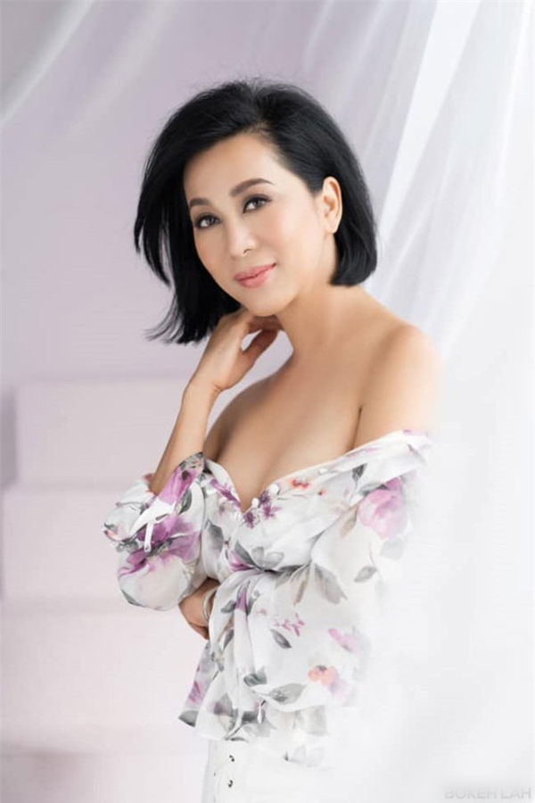 Tuổi U60, MC hải ngoại Kỳ Duyên vẫn nuột nà từ chân tới tóc
