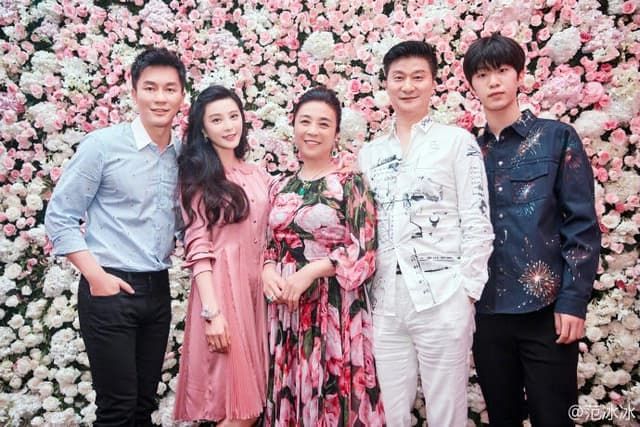 Vắng Lý Thần, sinh nhật Phạm Băng Băng vẫn ngập trong đồ hiệu từ fan