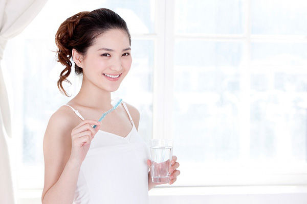 Theo Đông Y, tắm sạch rốn quá kĩ gây rối loạn chức năng dạ dày và ruột