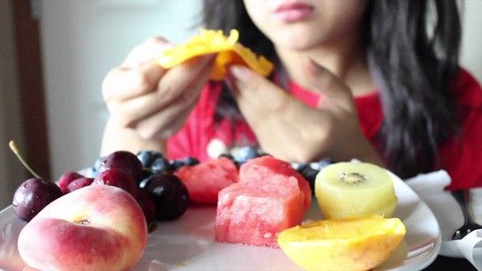 Xoa bụng, massage mặt sau bữa ăn 30 phút để sống lâu, sống khỏe