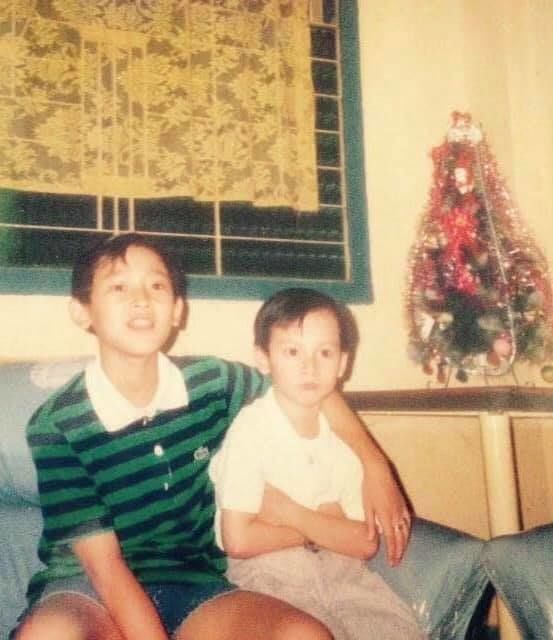 Mắc ung thư vòm họng, em trai Hứa Vĩ Văn qua đời để lại vợ và hai con
