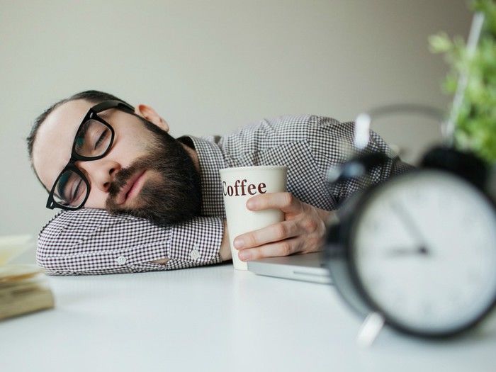 6 mẹo vặt cực hiệu quả: muốn giảm đau lưng, tay chỉ cần ngửa cổ