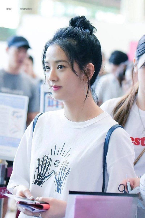 Quên YoonA, Suzy đi, nữ thần mặt mộc bây giờ phải là Jennie, Nancy