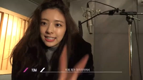 Quên YoonA, Suzy đi, nữ thần mặt mộc bây giờ phải là Jennie, Nancy